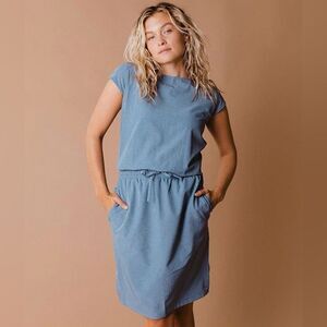 albion XL Chambray Blue Going Placed Active Short Sleeve Drawstring Dress